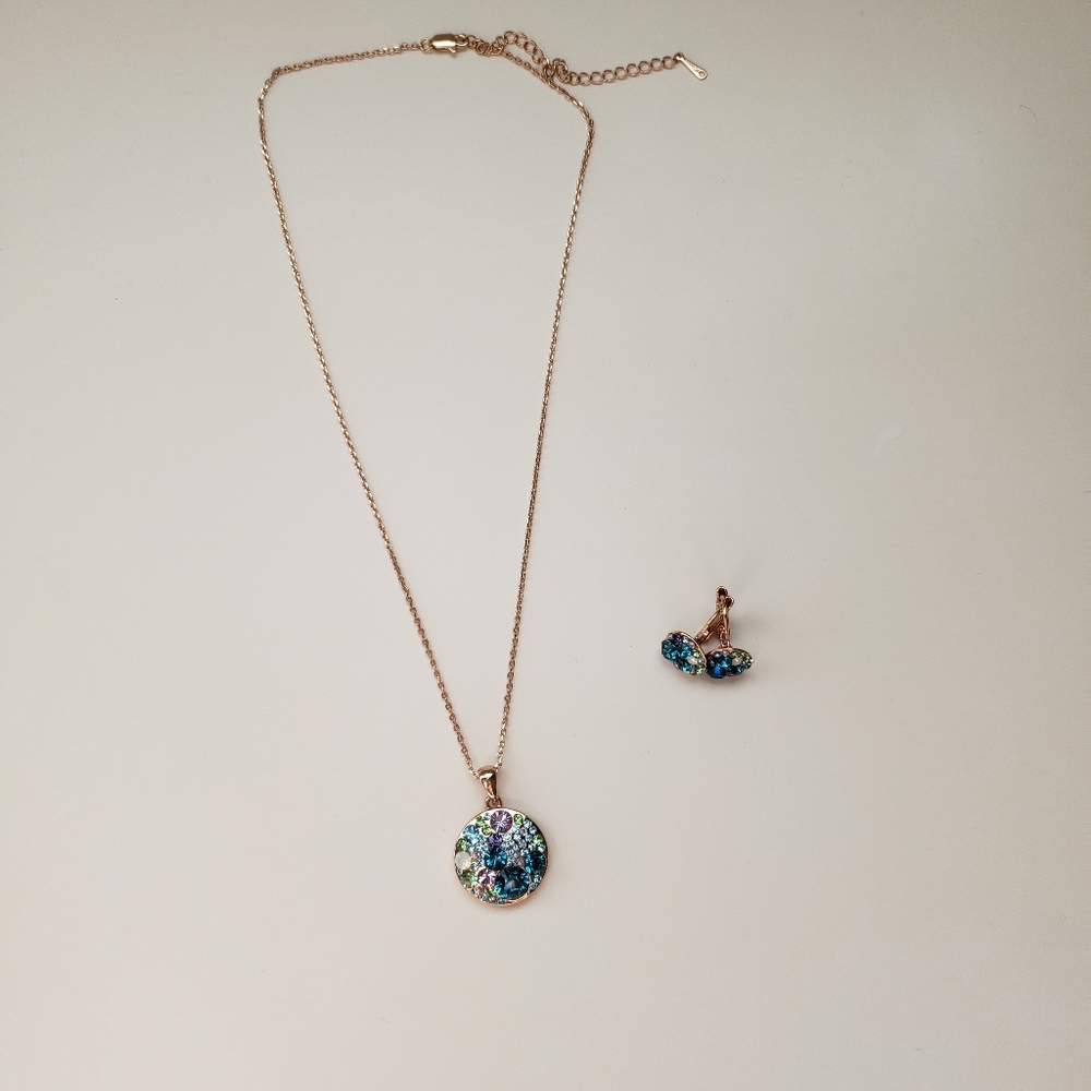 Matching Necklace & Earrings Set